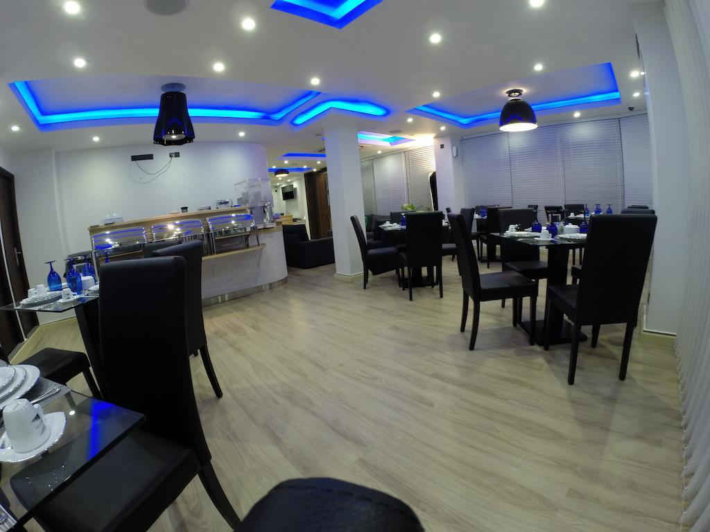 Airport Beach Hotel Хулхумале Экстерьер фото