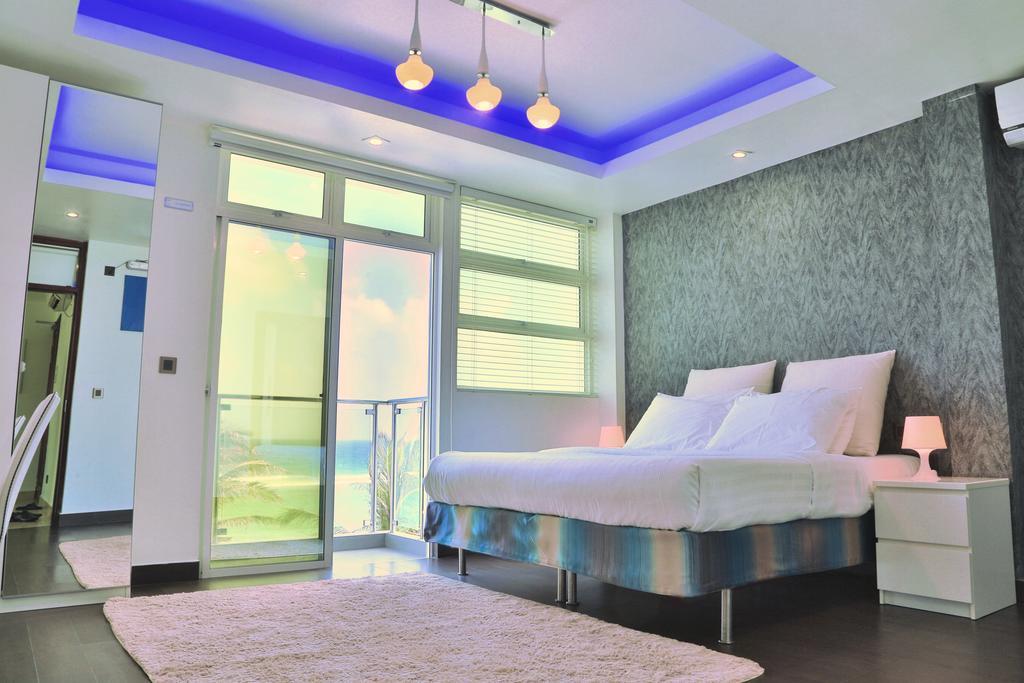 Airport Beach Hotel Хулхумале Экстерьер фото